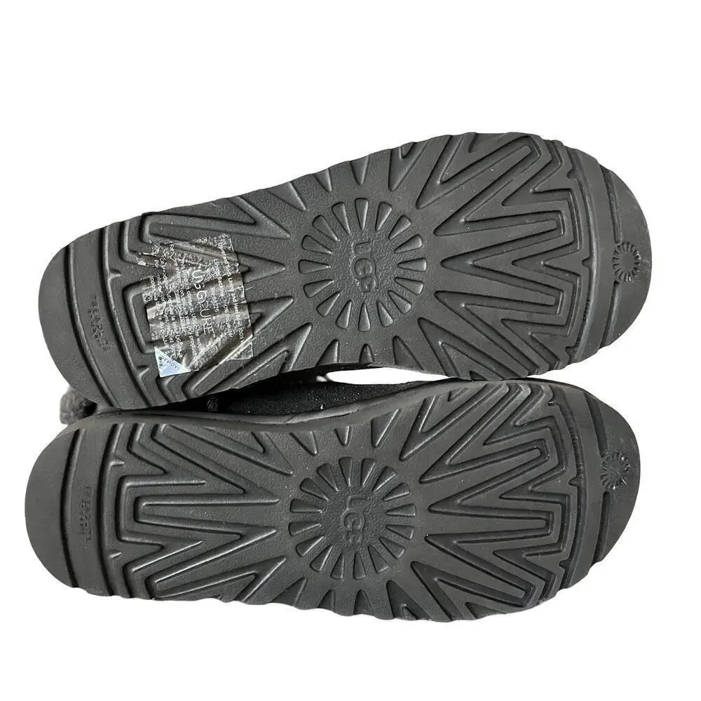 UGG features twin